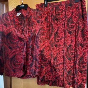 KORET Red and Black Size 12/Med Vintage  Paisley Pleated Petite Skirt Set